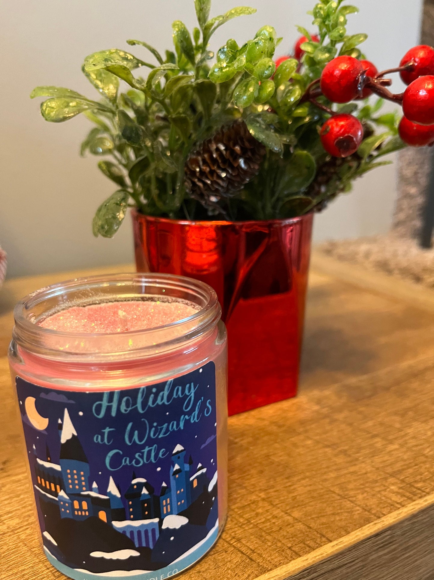 HOLIDAY At WIZARDS CASTLE Candle-Wizarding World-Cranberry Scent-Universal Studios-Hogwarts-Harry Potter-Christmas At Hogwarts