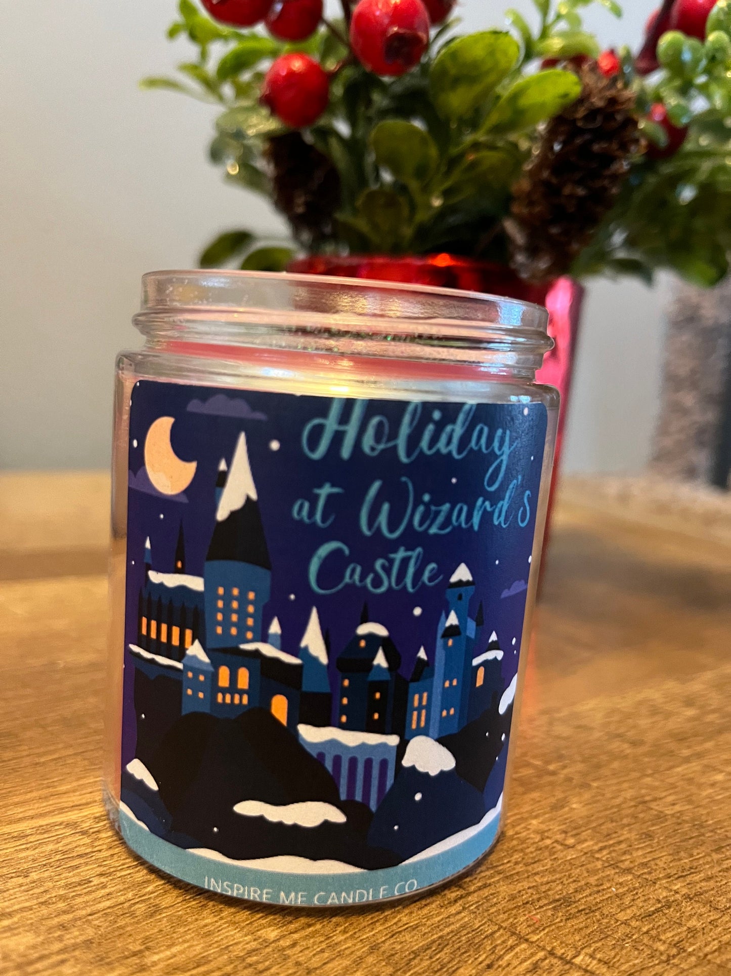 HOLIDAY At WIZARDS CASTLE Candle-Wizarding World-Cranberry Scent-Universal Studios-Hogwarts-Harry Potter-Christmas At Hogwarts